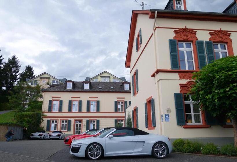 Romantik Hotel Villa Sayn