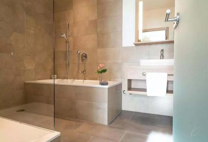 Romantik Hotel Villa Sayn