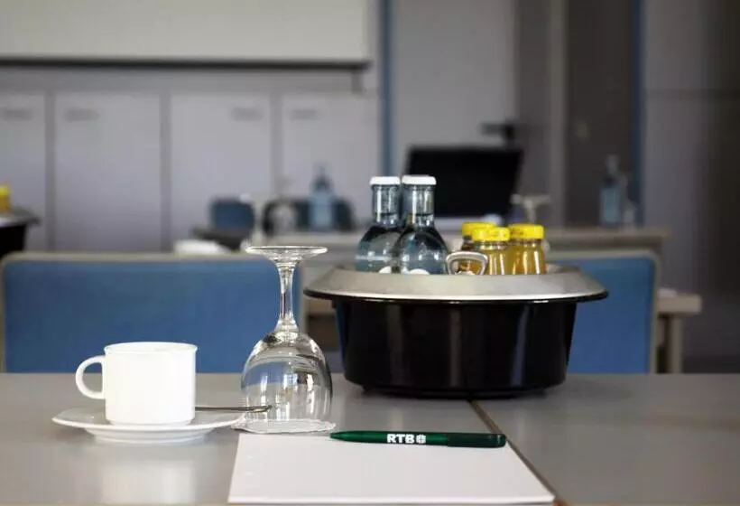 Rtb Hotel   Sportschule