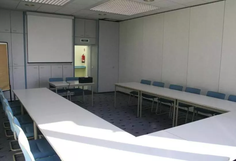 Rtb Hotel   Sportschule