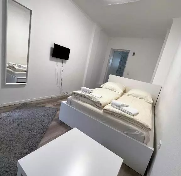 Tyros Hotel Und Gästehaus Am Weidendamm