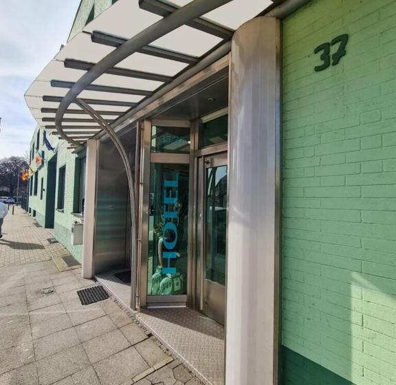 Tyros Hotel Und Gästehaus Am Weidendamm