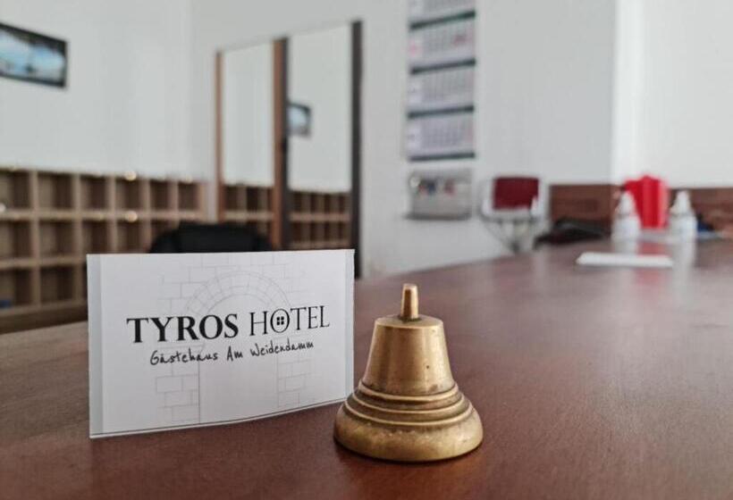 Tyros Hotel Und Gästehaus Am Weidendamm