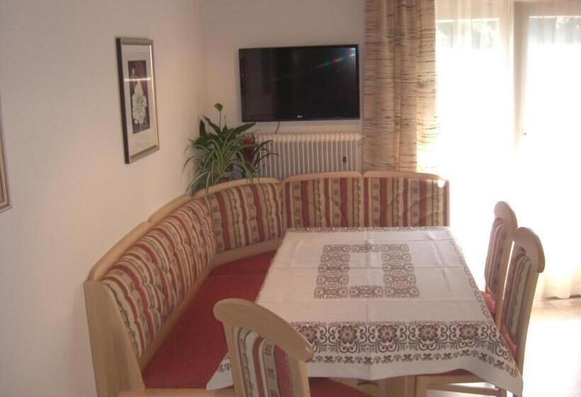 ベッドアンドブレックファースト Appartments Stefania