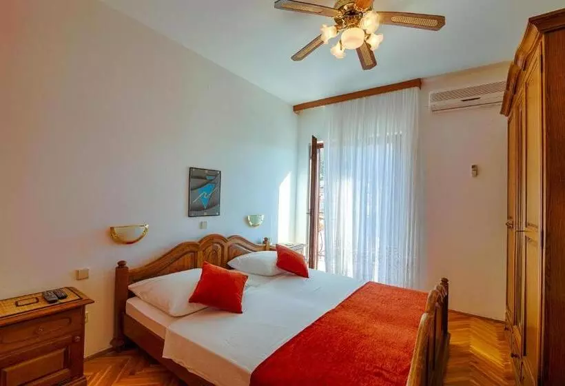 Bed & Breakfast Senator