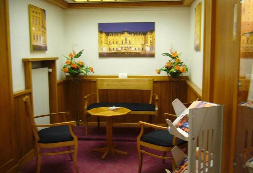 فندق Alter Kranen