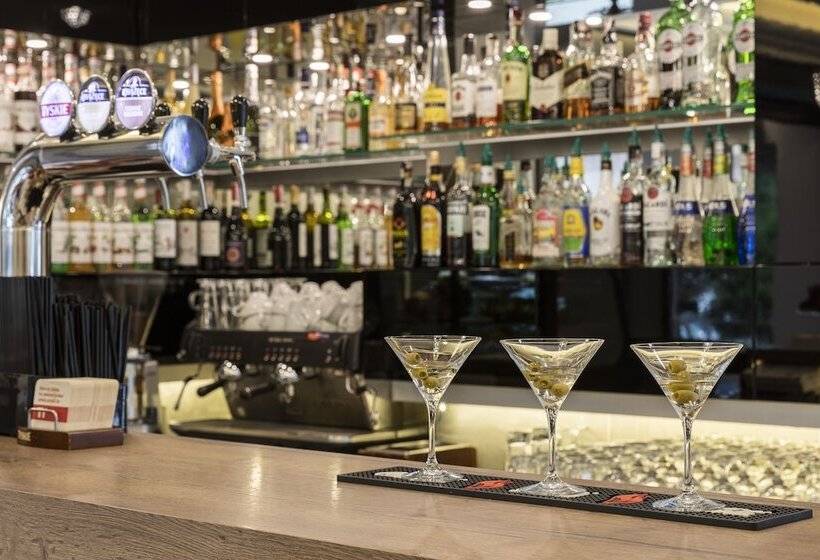 酒店 Bursztyn   Bernstein Spa & Wellness