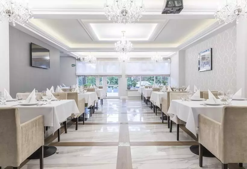 Отель Bursztyn Bernstein Spa & Wellness