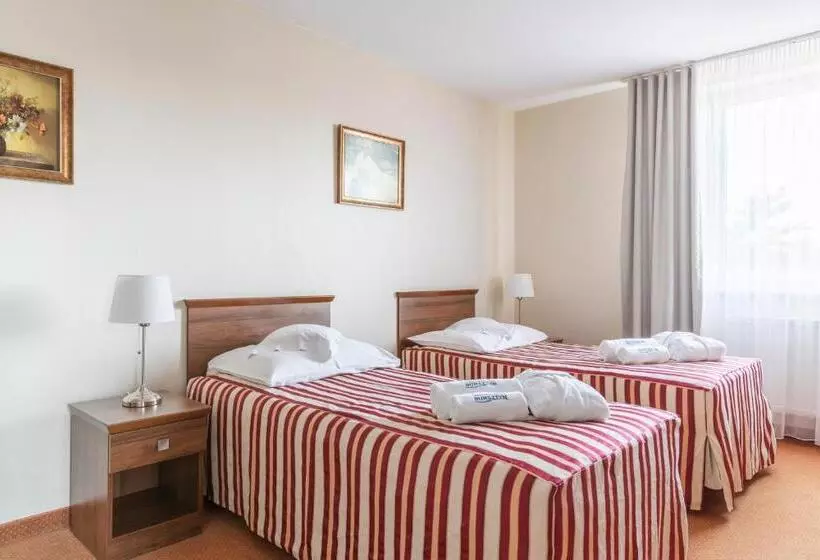 Отель Bursztyn Bernstein Spa & Wellness