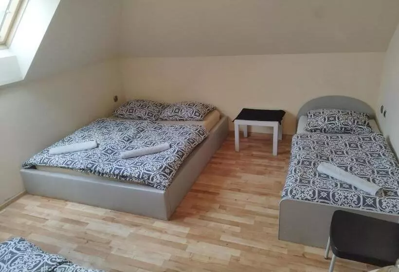 酒店 Ceramika Bolesławiec Pensjonat