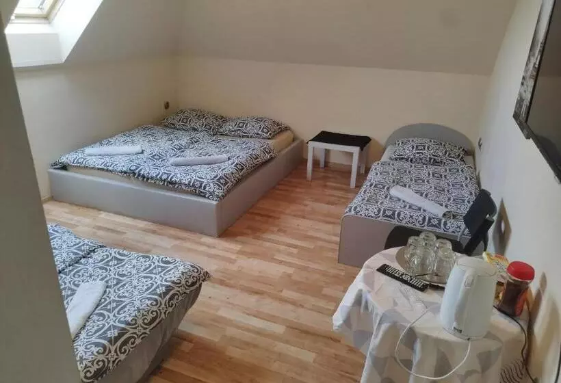 酒店 Ceramika Bolesławiec Pensjonat