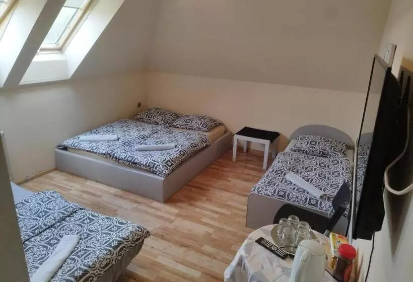 酒店 Ceramika Bolesławiec Pensjonat