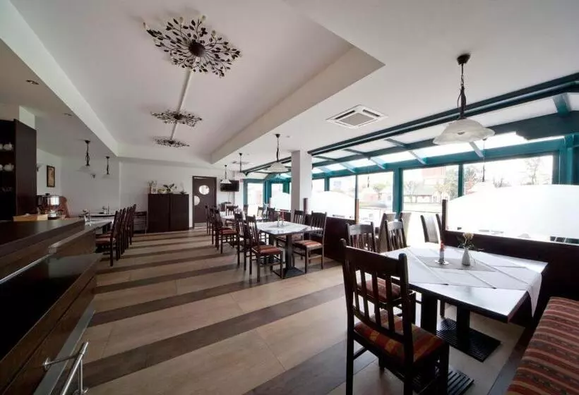 בית מלון כפרי City