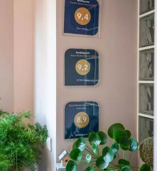 Hotelli Dom Atalia Wynajem Pokoi