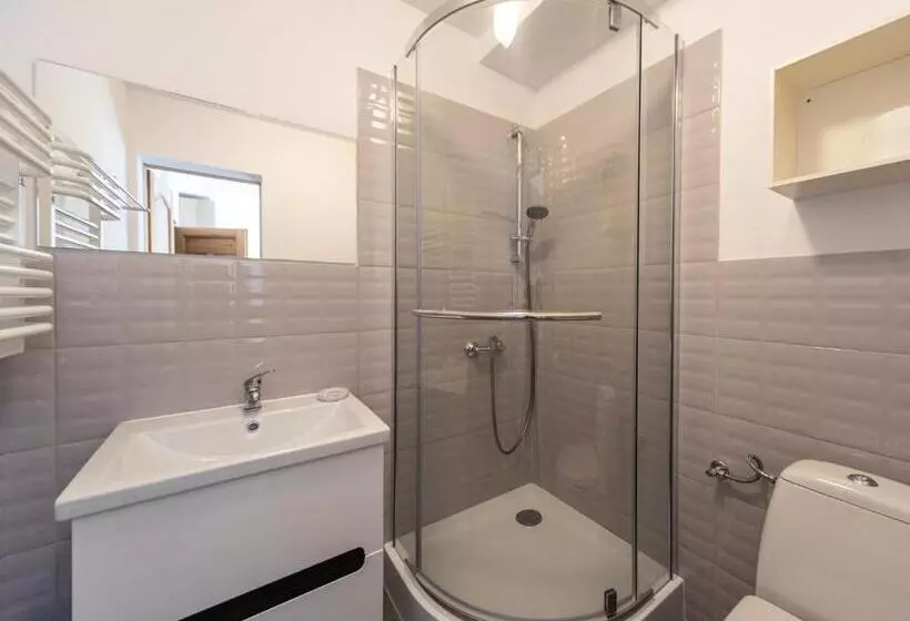 Hotelli Dom Atalia Wynajem Pokoi