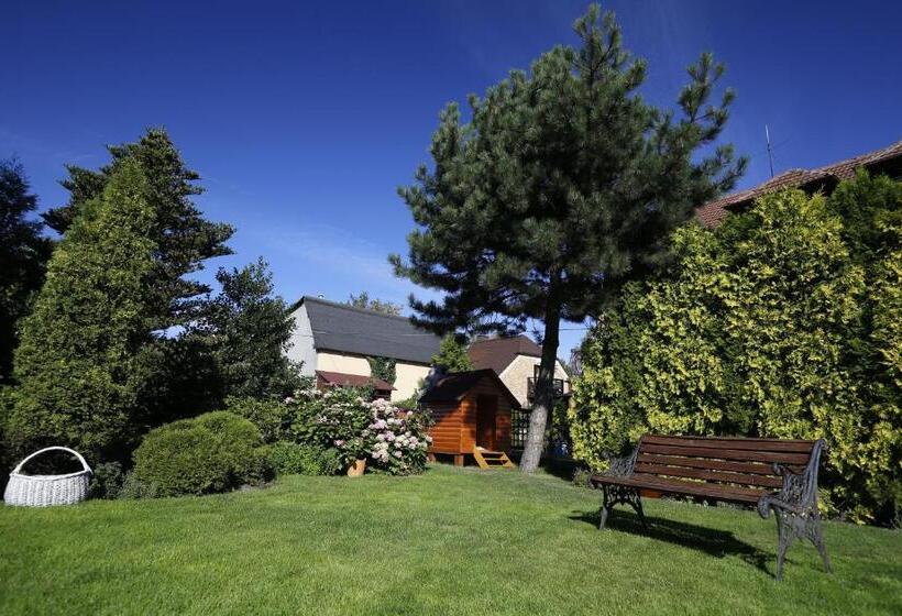 호텔 Dom Atalia Wynajem Pokoi