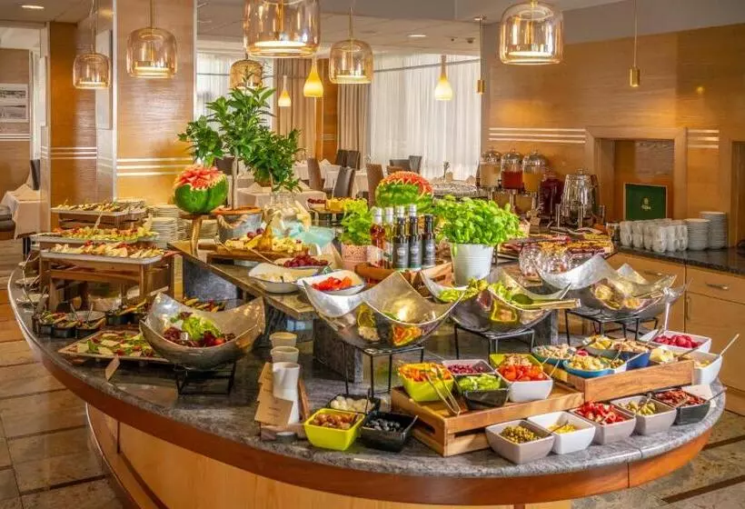 בית מלון כפרי Leda Spa   Adults Only