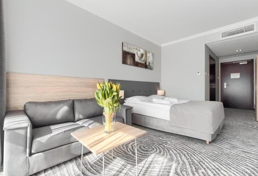 בית מלון כפרי Leda Spa   Adults Only