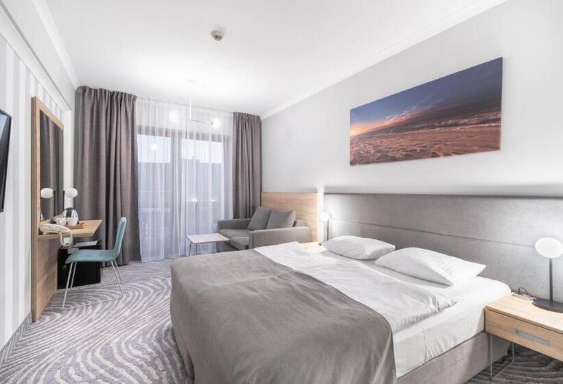 בית מלון כפרי Leda Spa   Adults Only