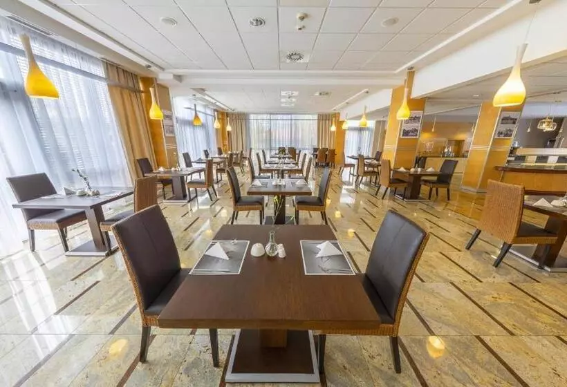 בית מלון כפרי Leda Spa   Adults Only