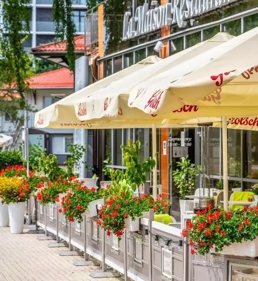 בית מלון כפרי Leda Spa   Adults Only