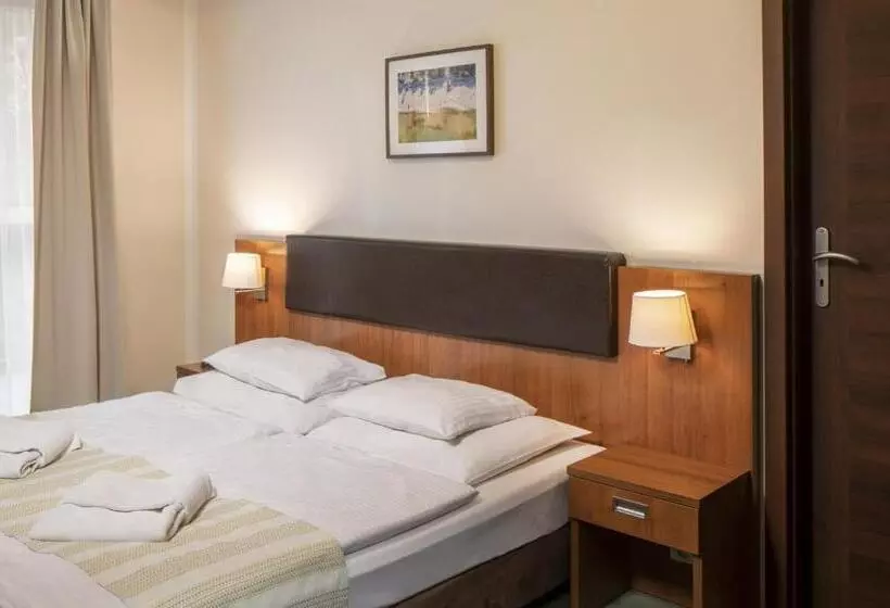 בית מלון כפרי Maximus Spa