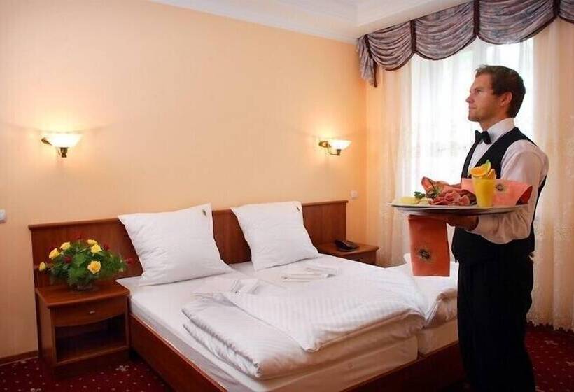 Отель Pałac Wiśniewski