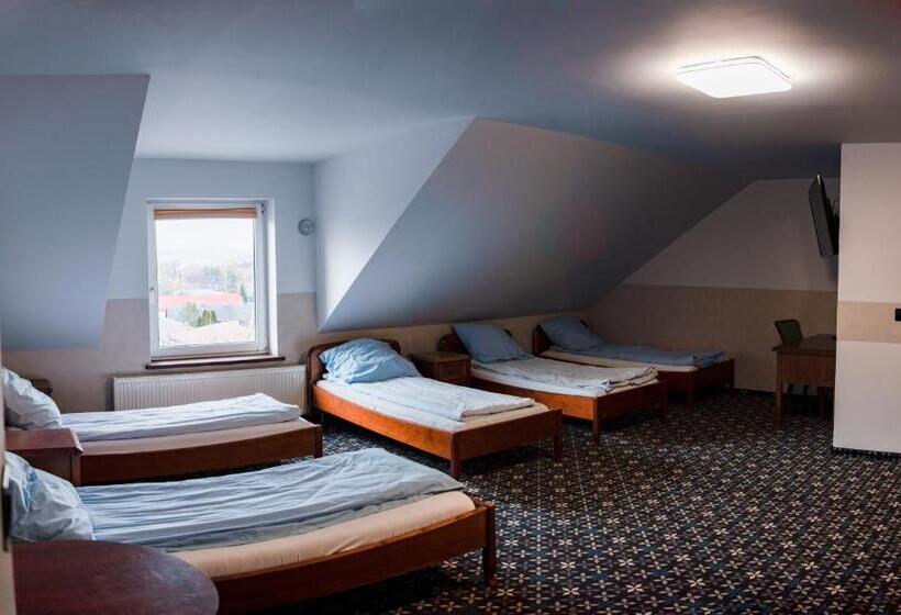 בית מלון כפרי Resort Jura