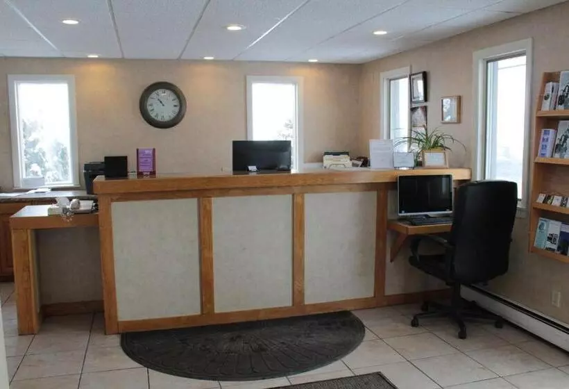 هتل Shiretown Inn & Suites