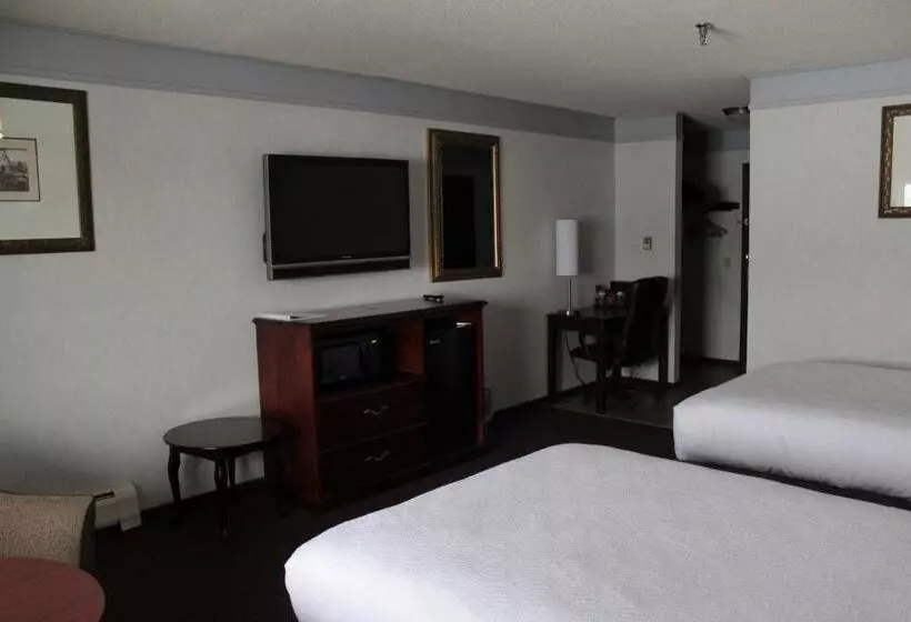 هتل Shiretown Inn & Suites