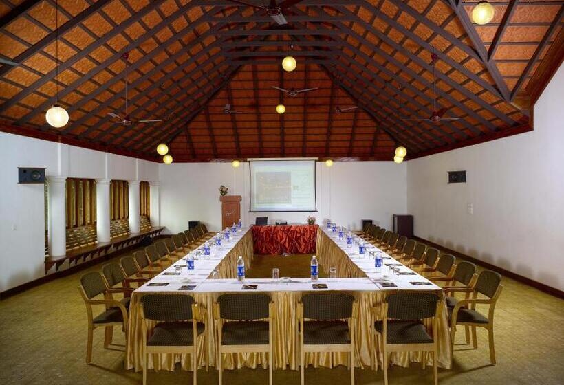 فندق Elephant Court Thekkady