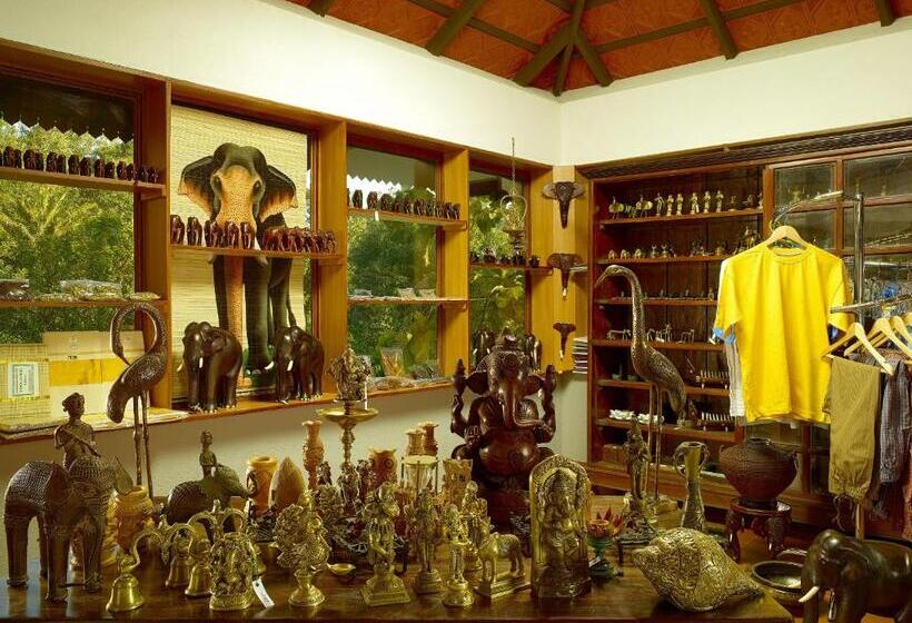 فندق Elephant Court Thekkady