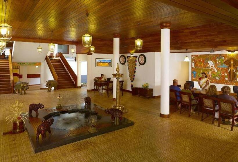 فندق Elephant Court Thekkady