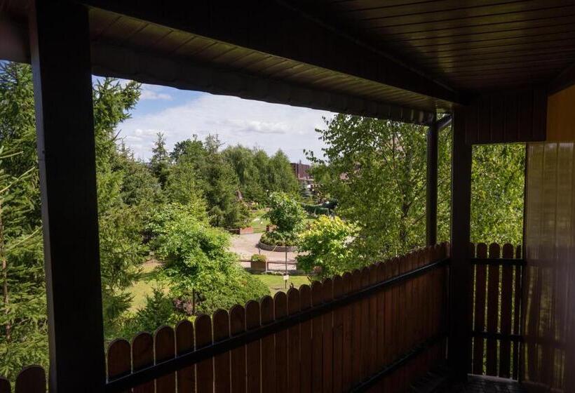 בית מלון כפרי Trylogia