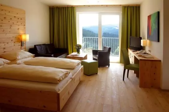 ホテル Waldheimathof Almdörfl