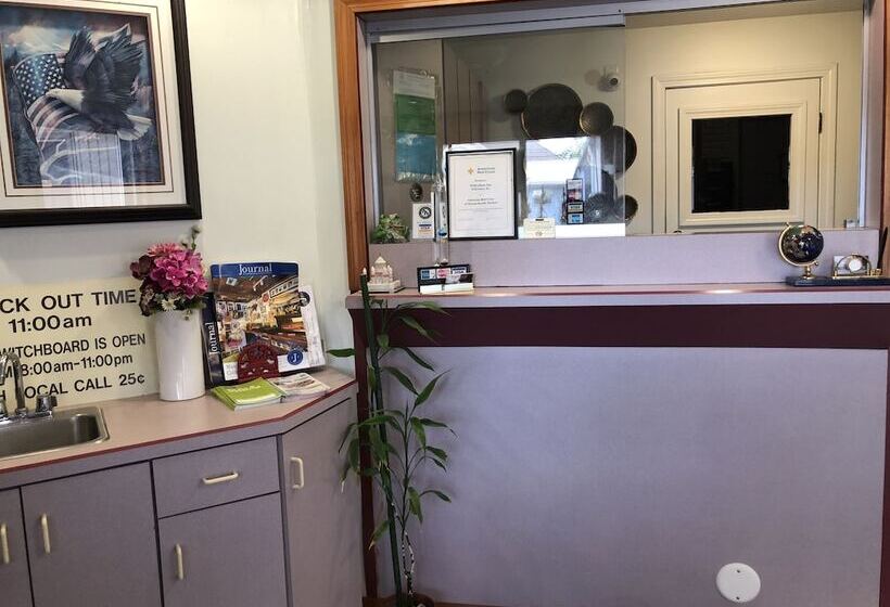 Отель Wilbraham Inn