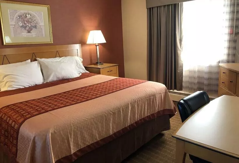 Отель Wilbraham Inn