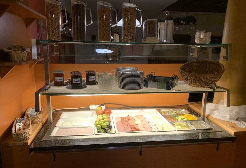 Pensão Gasthof Zum Waldstein