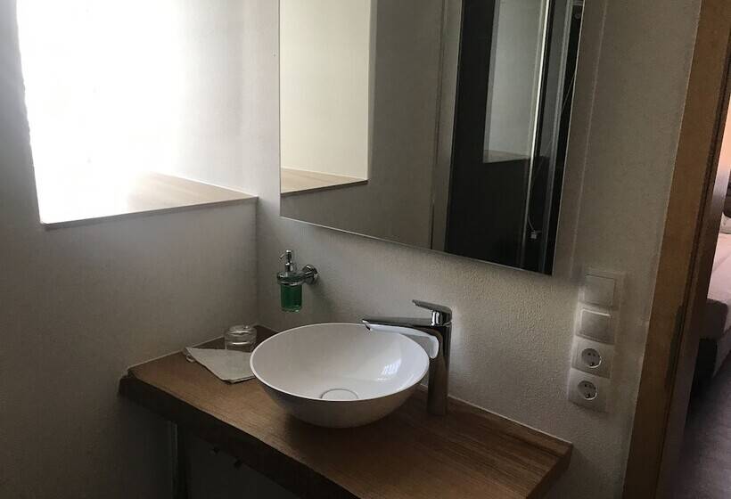 Pensão Gasthof Zum Waldstein