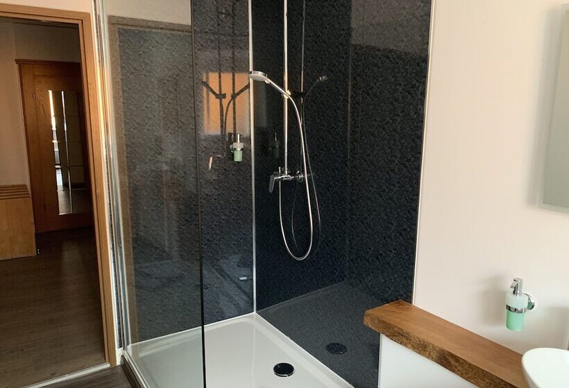 Pensão Gasthof Zum Waldstein