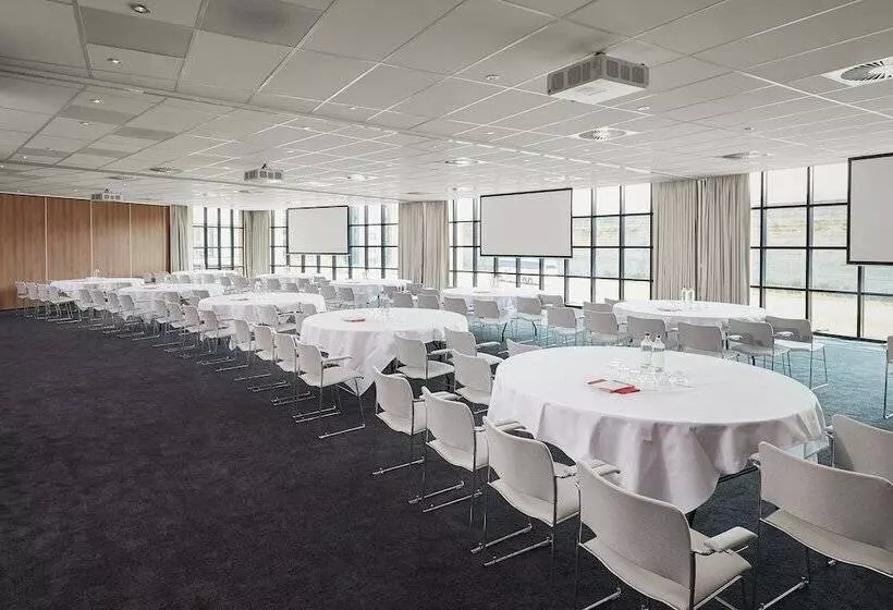 Corendon Apartments Amsterdam Schiphol Airport