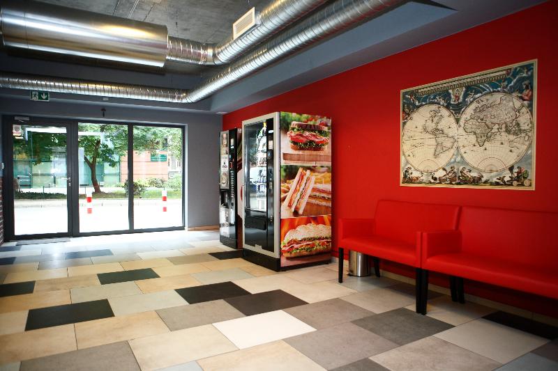 ホテル City Express Hostel