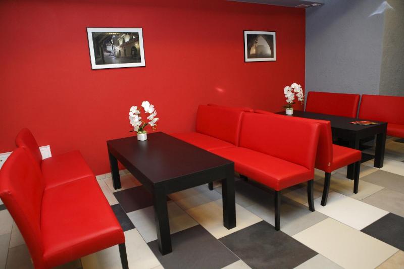 ホテル City Express Hostel