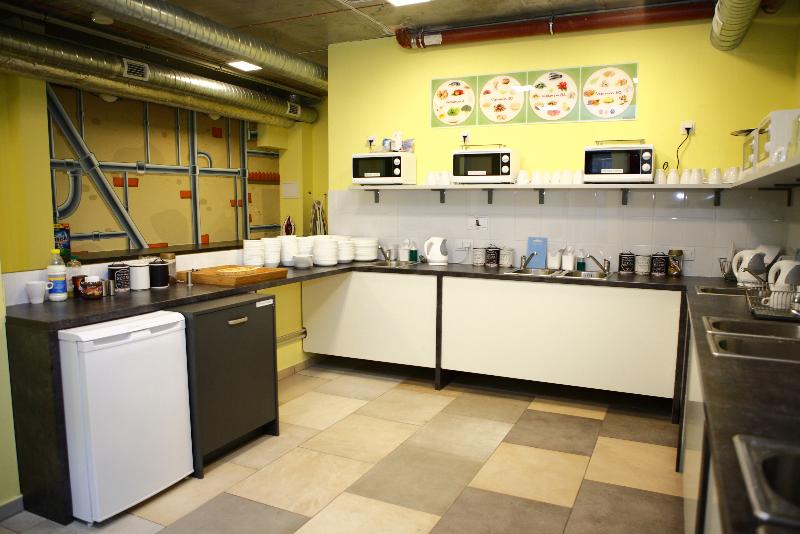 ホテル City Express Hostel