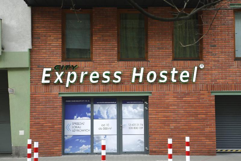 ホテル City Express Hostel