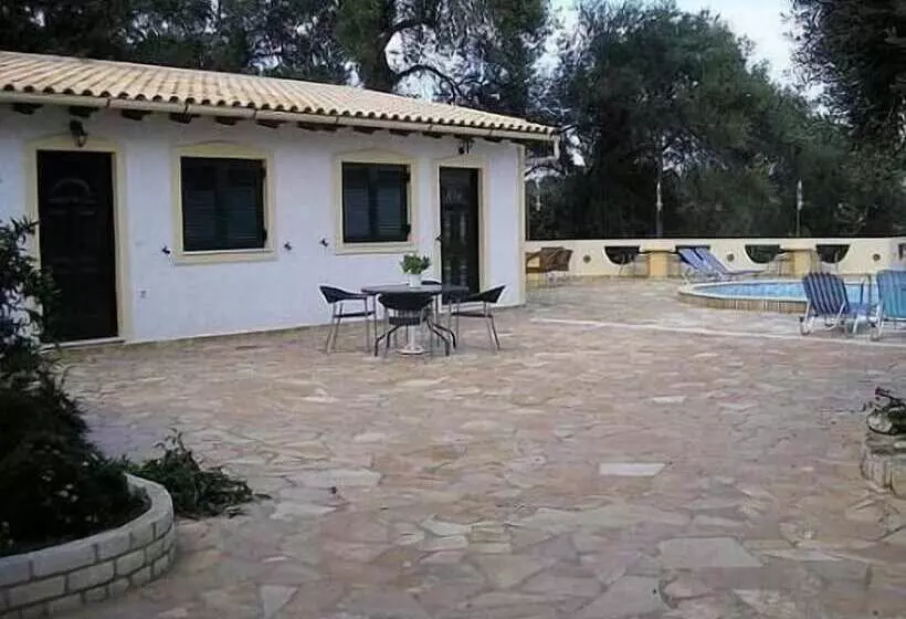 Hotelli Olympia Paxos Apartment