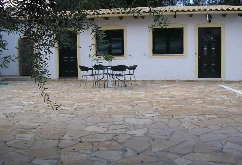 Hotelli Olympia Paxos Apartment