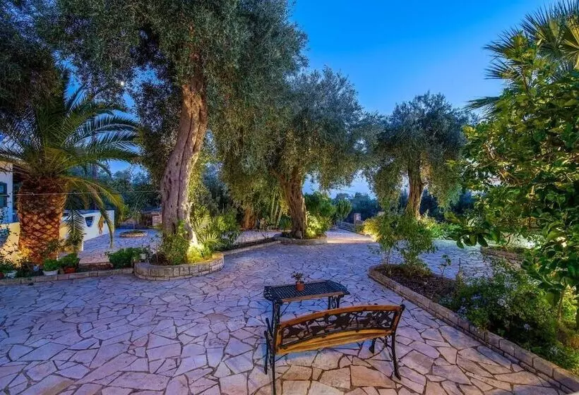 Hotelli Olympia Paxos Apartment