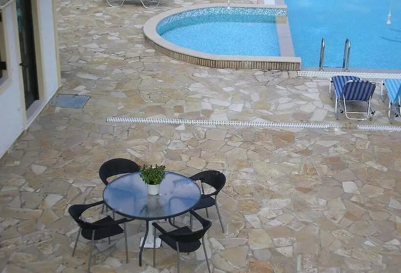 Hotelli Olympia Paxos Apartment