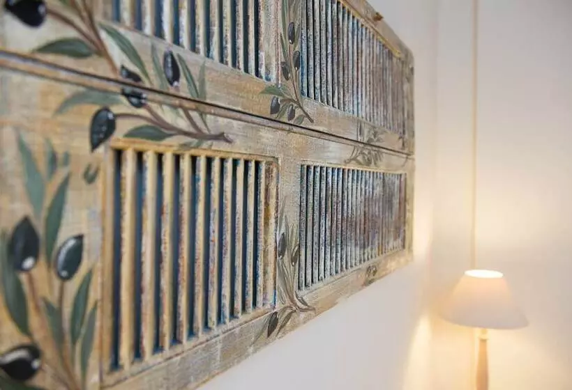 Aerides Boutique Rooms